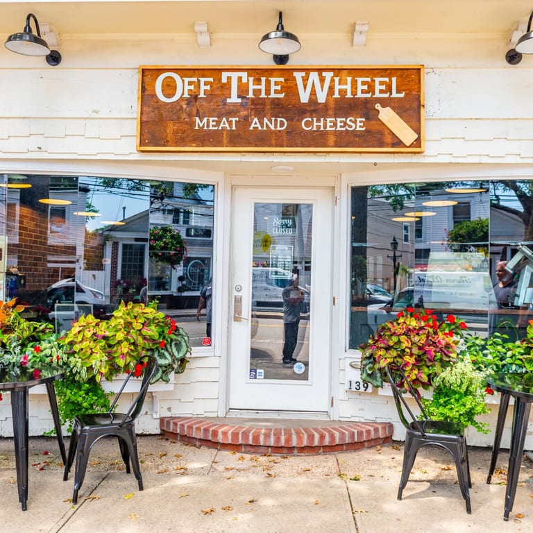Welcome to Off the Wheel
